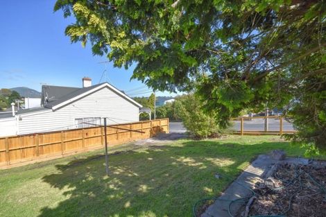 Photo of property in 12 Teignmouth Street, Abbotsford, Dunedin, 9018