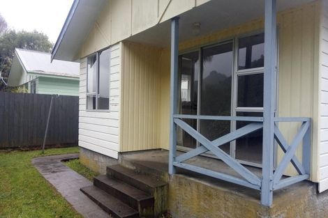 Photo of property in 22 Indiana Grove, Totara Park, Upper Hutt, 5018