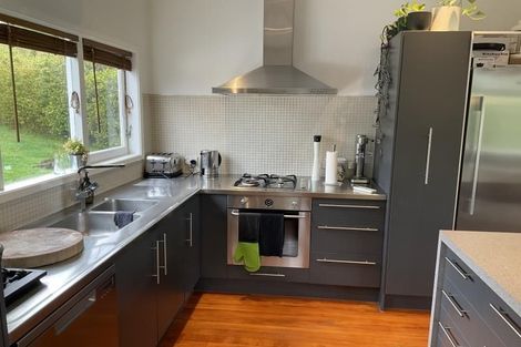 Photo of property in 23 Blakeborough Drive, Forrest Hill, Auckland, 0620