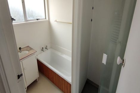 Photo of property in 25 Lisa Rise, Half Moon Bay, Auckland, 2012