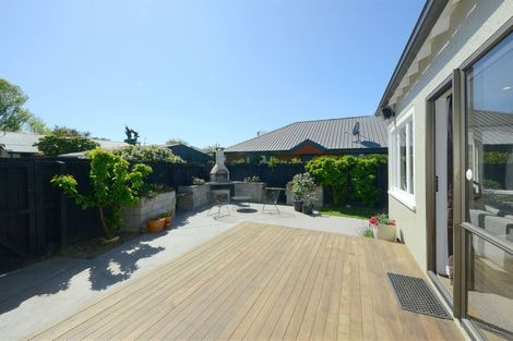 Photo of property in 1/68 Searells Road, Strowan, Christchurch, 8052