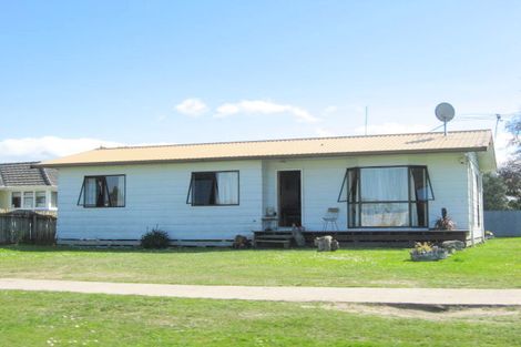 Photo of property in 12 Harker Avenue, Wairoa, 4108