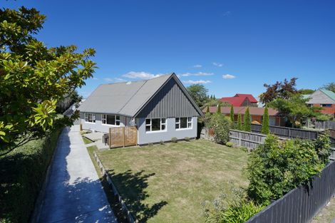 Photo of property in 80 Avonhead Road, Avonhead, Christchurch, 8042