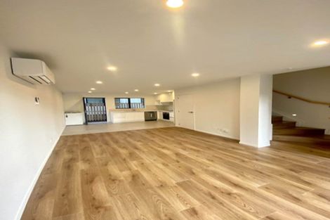 Photo of property in 1b Dundale Avenue, Blockhouse Bay, Auckland, 0600