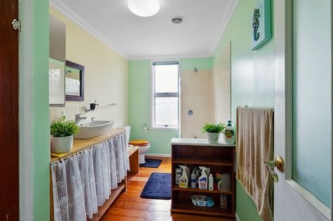 Photo of property in 1b Silby Street, Waitara, 4320