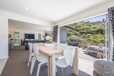 Photo of property in 144a Tirohanga Road, Tirohanga, Lower Hutt, 5010