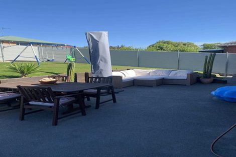 Photo of property in 22 Grasmere Street, Waimataitai, Timaru, 7910