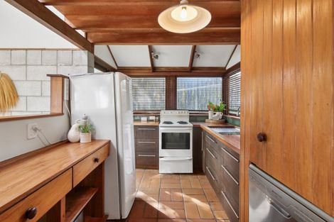 Photo of property in 135 Karewa Parade, Papamoa Beach, Papamoa, 3118