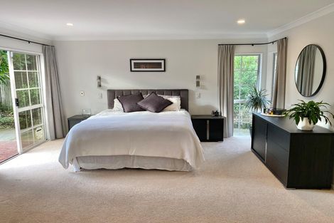 Photo of property in 1 Tuakura Way, The Gardens, Auckland, 2105