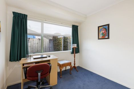 Photo of property in 122 Charles Prevost Drive, The Gardens, Auckland, 2105