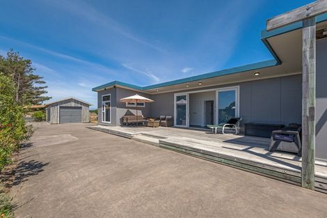 Photo of property in 41 Punga Street, Tangimoana, 4822