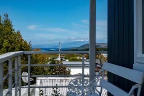 Photo of property in 87 Acacia Bay Road, Nukuhau, Taupo, 3330