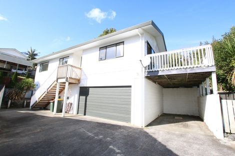 Photo of property in 2/29 Beaudine Avenue, Glenfield, Auckland, 0629