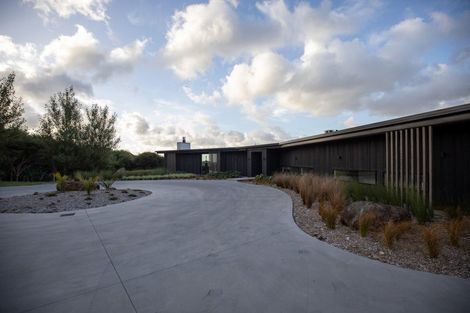 Photo of property in 215b Benseman Road, Raglan, 3296