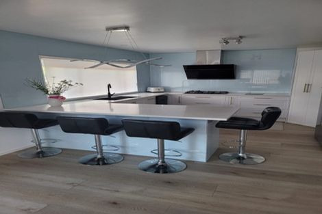 Photo of property in 23 Riverglade Parkway, Te Atatu South, Auckland, 0610