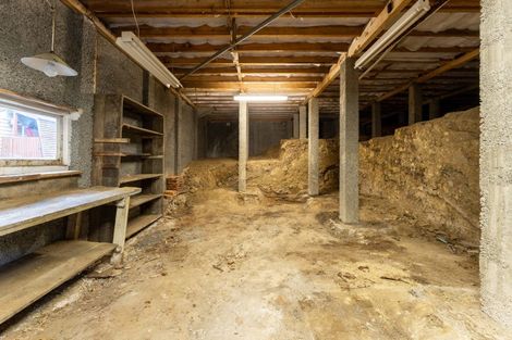 Photo of property in 122 Easther Crescent, Kew, Dunedin, 9012