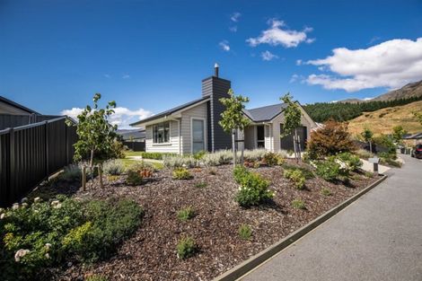 Photo of property in 23 Myles Way, Lower Shotover, Queenstown, 9304