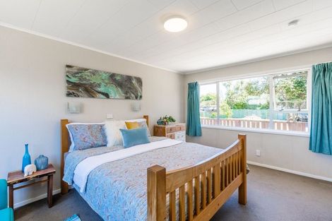 Photo of property in 18 Arawhata Road, Paraparaumu, 5032