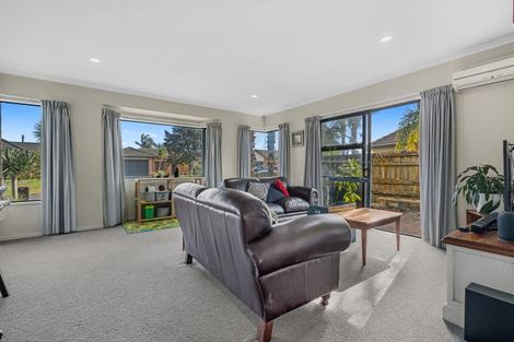 Photo of property in 27 Beachlands Place, Papamoa Beach, Papamoa, 3118