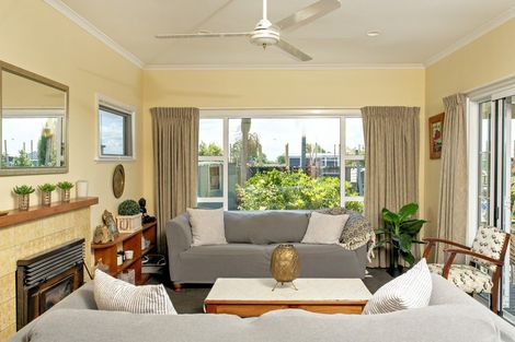 Photo of property in 53 Keepa Road, Coastlands, Whakatane, 3191