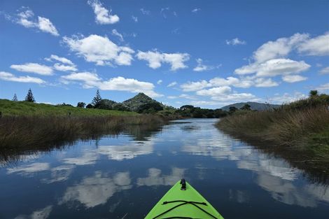 Photo of property in 36 Manaia Road, Tairua, 3508