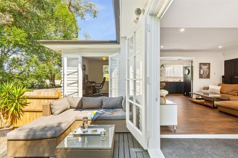 Photo of property in 9 Paewai Road, Glen Eden, Auckland, 0602