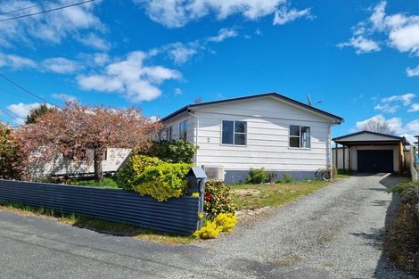 Photo of property in 2 Sefton Street, Twizel, 7901