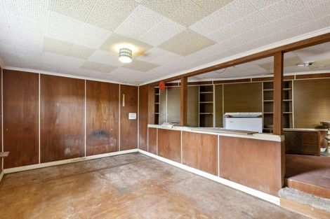 Photo of property in 3 Grenfell Drive, Karori, Wellington, 6012