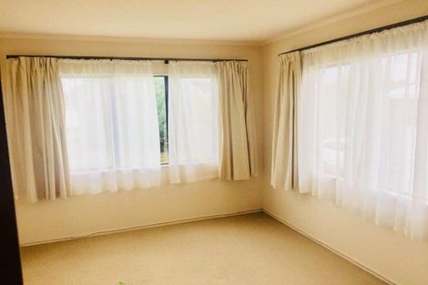 Photo of property in 24 Miriam Corban Heights, Henderson, Auckland, 0612
