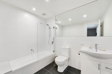 Photo of property in 37c Ngaio Road, Kelburn, Wellington, 6012