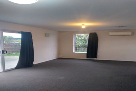 Photo of property in 29 Valecrest Avenue, Parklands, Christchurch, 8083