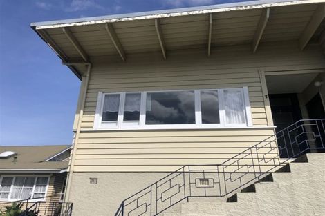 Photo of property in 2 Eden View Road, Sandringham, Auckland, 1025