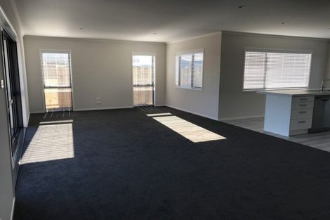 Photo of property in 15 Harding Drive, Papamoa Beach, Papamoa, 3118