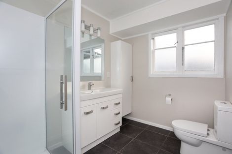 Photo of property in 114 East Street, Feilding, 4702