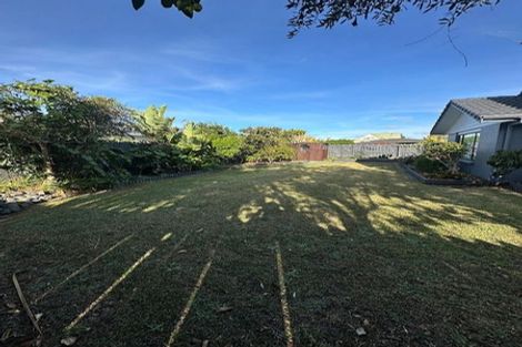 Photo of property in 59 Frank Nobilo Drive, Golflands, Auckland, 2013