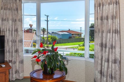 Photo of property in 12 Springfield Avenue, Ngarimu Bay, Thames, 3575
