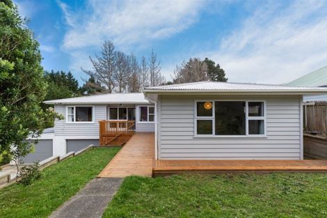 Photo of property in 15 Cunliffe Street, Johnsonville, Wellington, 6037