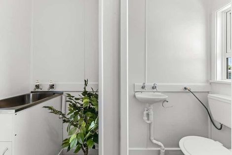 Photo of property in 43b Wallace Place, Westown, New Plymouth, 4310