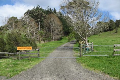 Photo of property in 7 Wendy Road, Waitakere, Auckland, 0816