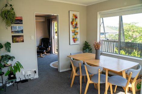 Photo of property in 6b Yarrow Place, Papakowhai, Porirua, 5024