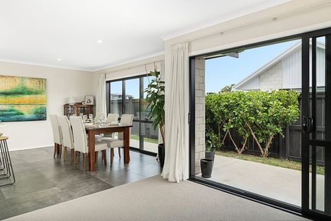 Photo of property in 114 Palm Springs Boulevard, Papamoa Beach, Papamoa, 3118