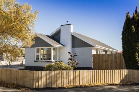 Photo of property in 45 Emlyn Place, Avondale, Christchurch, 8061