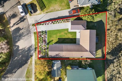 Photo of property in 12 Rob Roy Lane, Wanaka, 9305