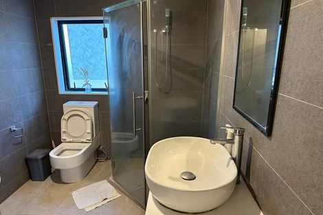 Photo of property in 43 Renata Crescent, Te Atatu Peninsula, Auckland, 0610