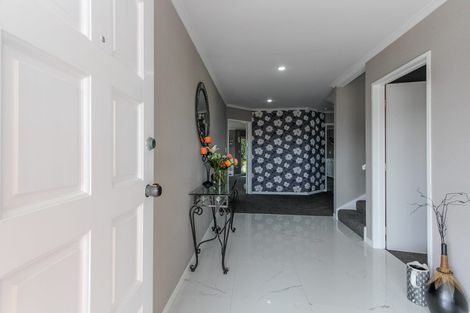 Photo of property in 76 Branch Road, Highlands Park, New Plymouth, 4312