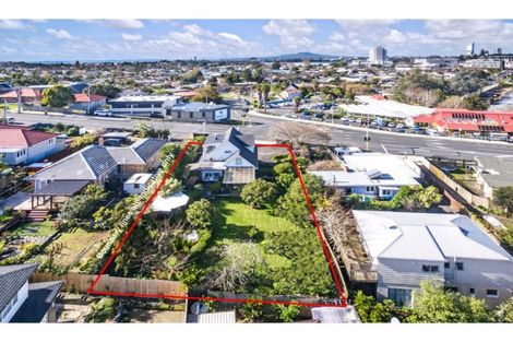 Photo of property in 8 Forrest Hill Road, Forrest Hill, Auckland, 0620