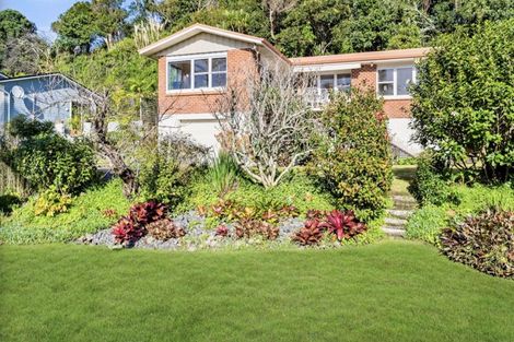 Photo of property in 7 Luke Place, Eastern Beach, Auckland, 2012