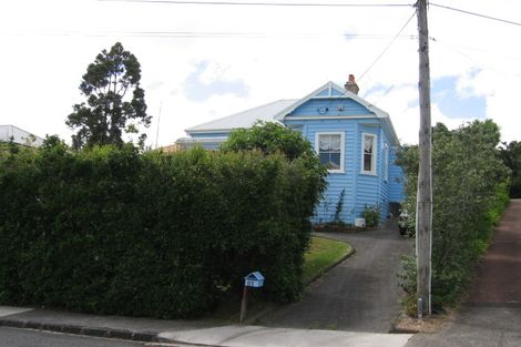 Photo of property in 67a Palmerston Road, Birkenhead, Auckland, 0626