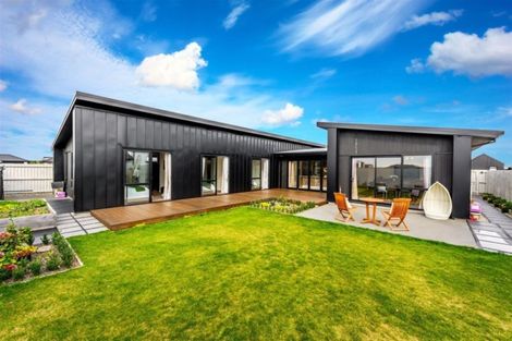 Photo of property in 25 Little Gem Road, Hornby, Christchurch, 8025