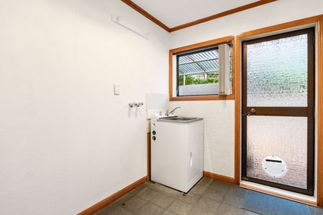 Photo of property in 15 Da Vinci Place, West Harbour, Auckland, 0618